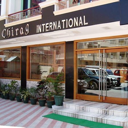 Hotel Chirag International Катра Экстерьер фото